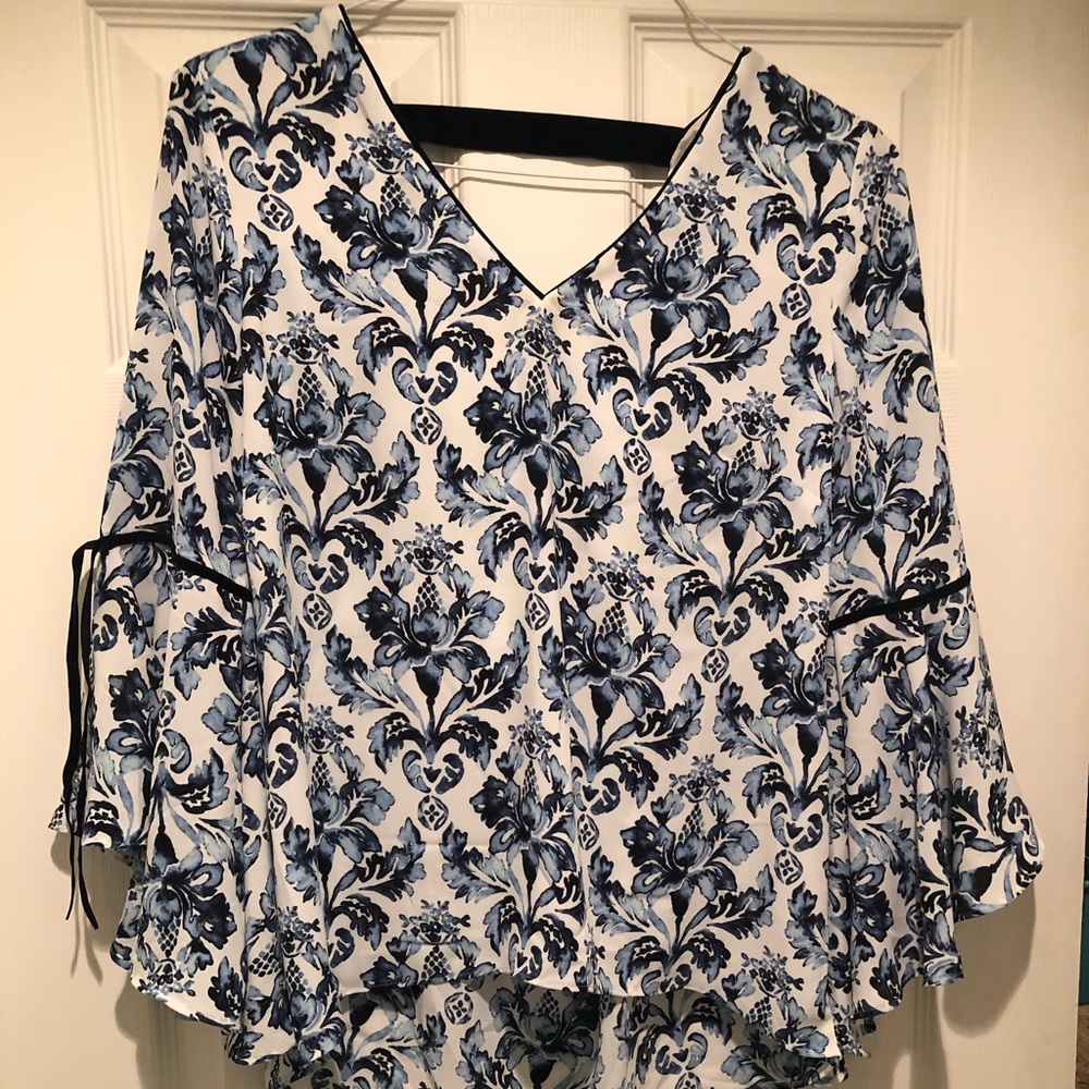WHBM blue and white floral tie-sleeve blouse